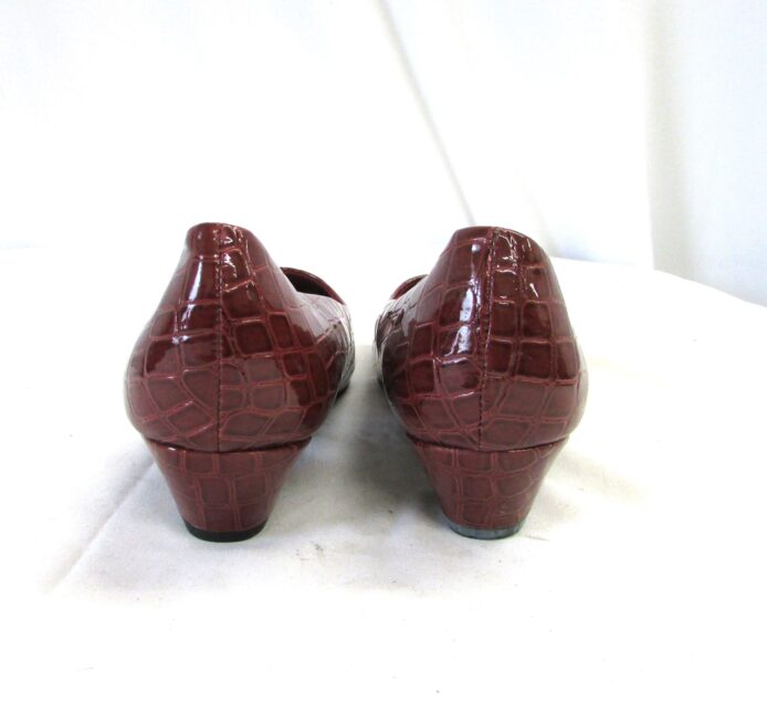 Angel Steps Slip-on Pumps Size 9.5W - Image 3
