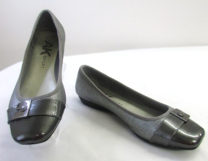 Anne Klein Sport Women's Slate Gray Patent Leather w Fabric Slip-on Flats Size 10