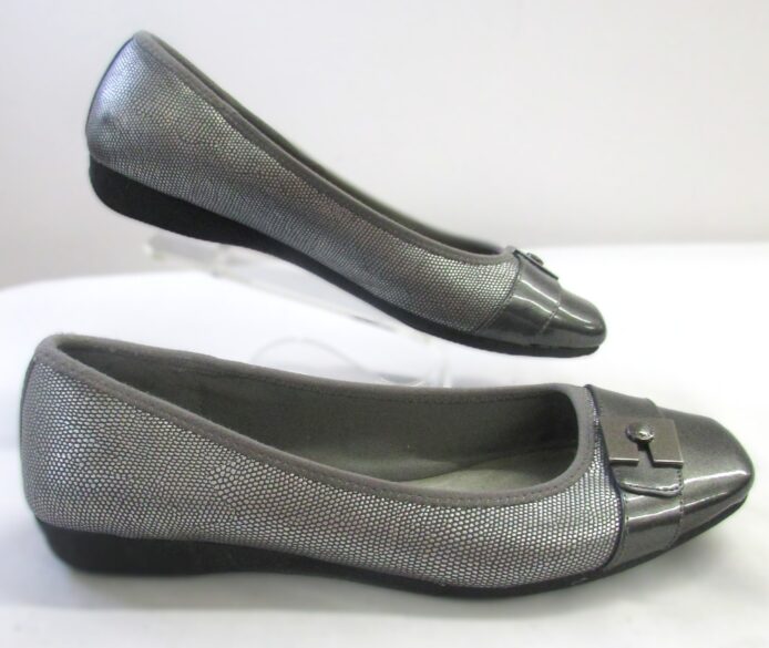 Anne Klein Sport Women's Slate Gray Patent Leather w Fabric Slip-on Flats Size 10 - Image 4
