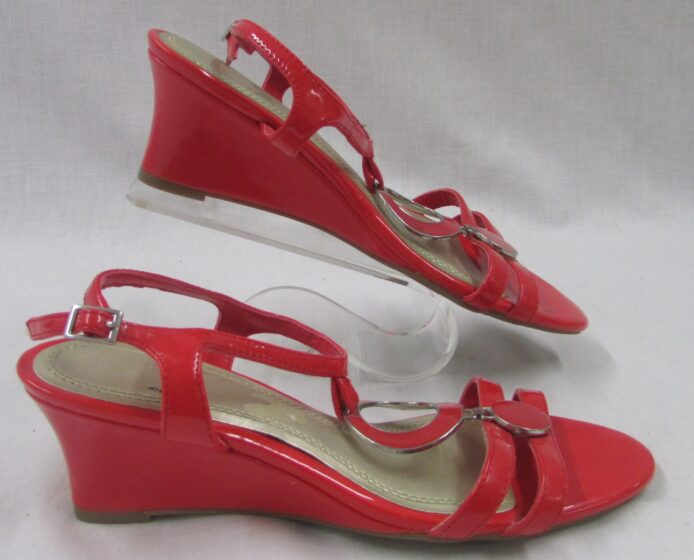 Impo Wedge Sandal Size 6.5 - Image 2