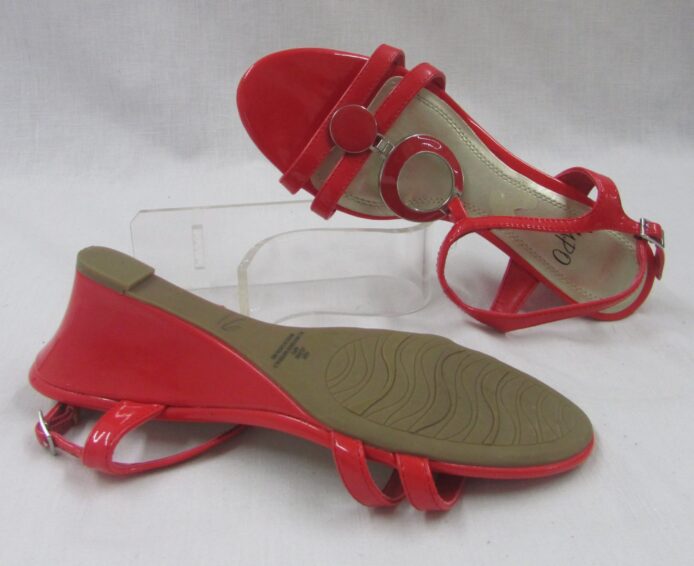 Impo Wedge Sandal Size 6.5 - Image 5