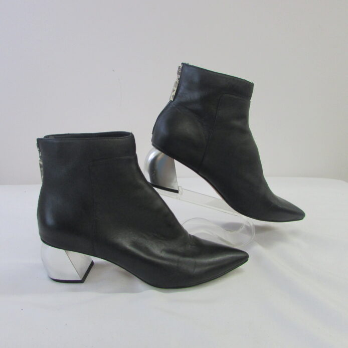 Dolce Vita Women's Black Soft Leather Boot Size 9.5 - Image 3