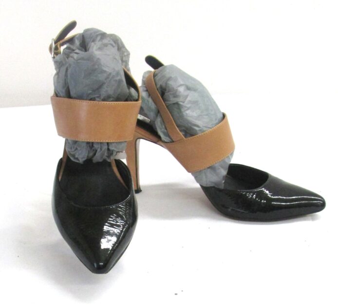 Halogen Women's Black and Tan Leather Heels Size 7