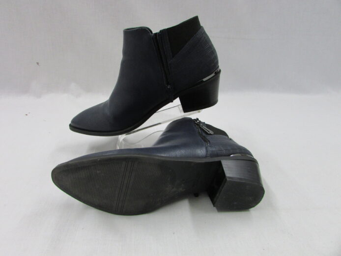 Simply Vera Ankle Boots Size 10 - Image 6