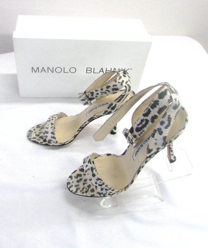 Manolo Blahnik Women's Leopard Print High Heel Size 8 - Image 3