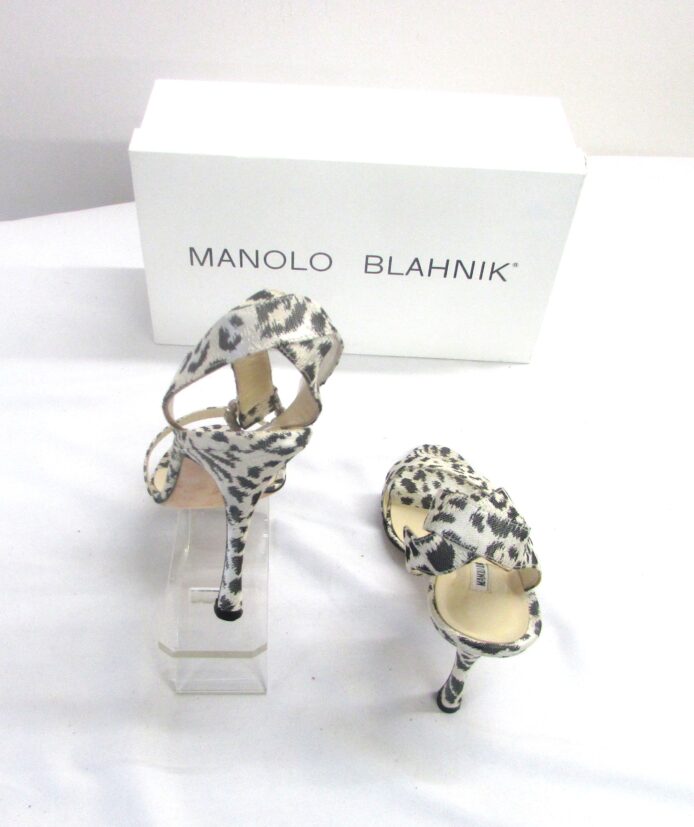 Manolo Blahnik Women's Leopard Print High Heel Size 8 - Image 4