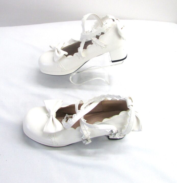 Unbranded White Baby Doll Shoes w Bow, Ruffles and 3 Buckle Straps Size 41 - Image 3