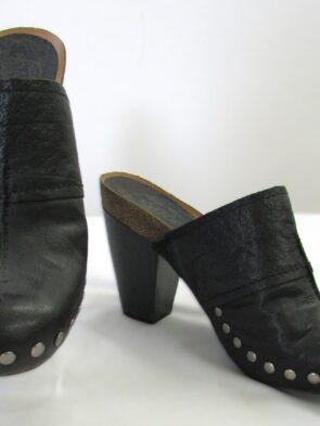 Nine West Vintage America Collection Mules Size 8