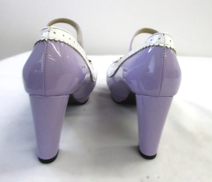 Unbranded Lilac White Patent Leather Pumps w Bow Size 47