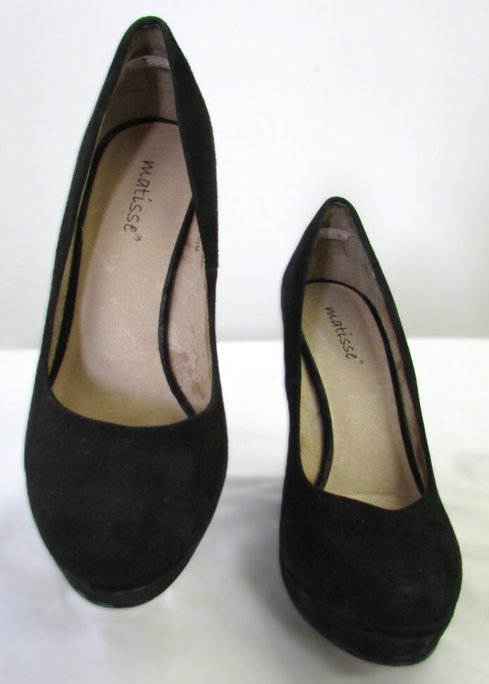 Matisse Wedge Shoe Size 7.5 - Image 2