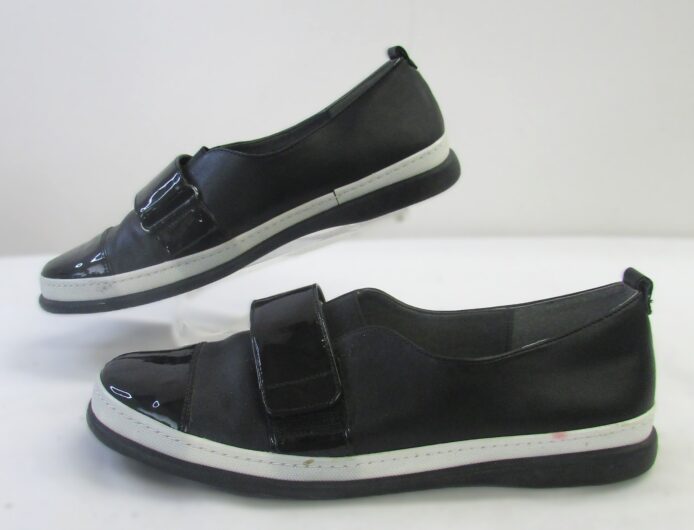 Adrienne Vittadini Black Patent Leather Slip-On Comfort Shoes Size 8.5 - Image 3