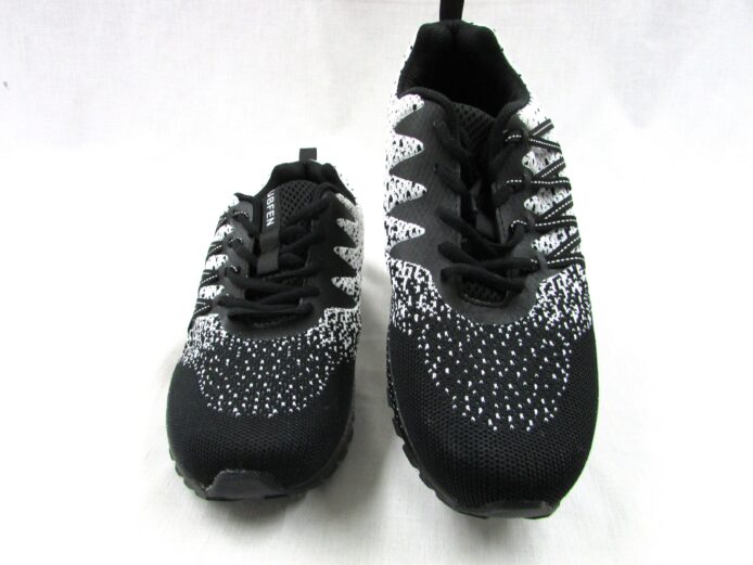 Ubfen Lace Up Gym Shoes Size 45 - Image 2