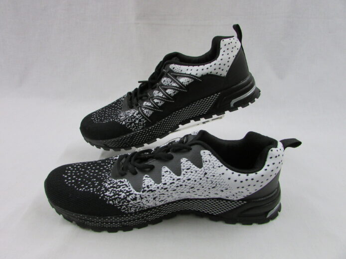 Ubfen Lace Up Gym Shoes Size 45 - Image 3