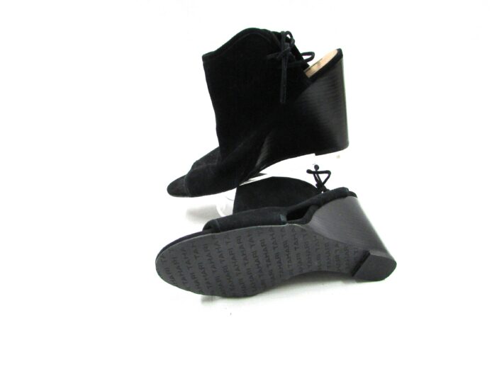 Tahari Black Wedge Heel Size 10 - Image 6