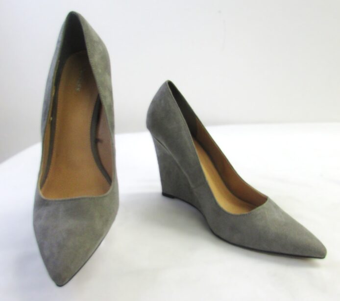 Express Women's Gray Slip-On Wedge Heels, Pointy-Toe Size 10