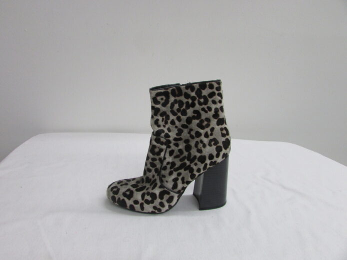 Nine West Animal Print Ankle Boot Size 7.5 - Image 5