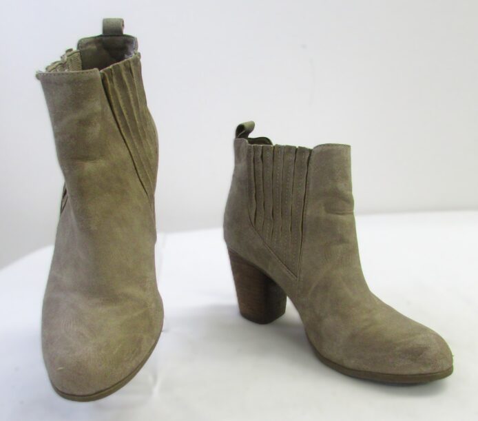 Unbranded Women's Taupe Ankle Boots, Pull-On Size 7WW