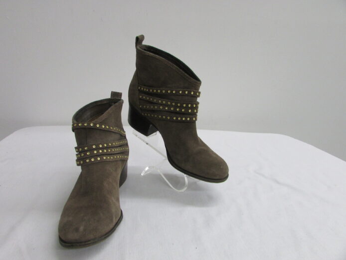 Jessica Simpson Ankle Boot Size 8