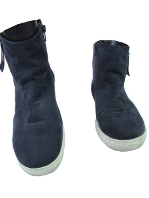 Justice High Top Gym Shoes Size 9.5