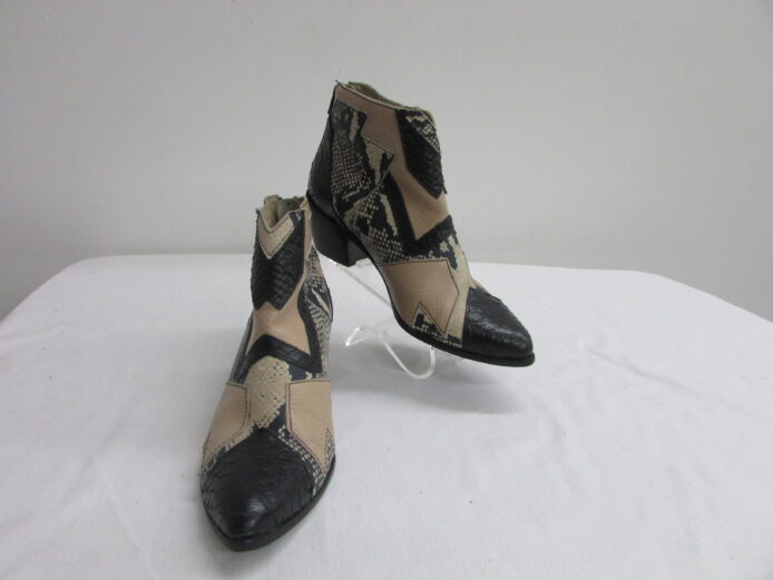 Matisse Amuse Society Animal Print Boots Size 9
