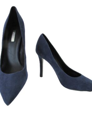 Guess Heels Size 9