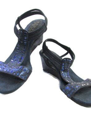 New York Transit Beaded Sandals Size 9.5