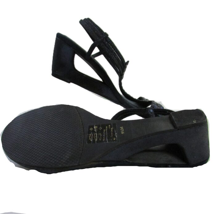 New York Transit Beaded Sandals Size 9.5 - Image 5