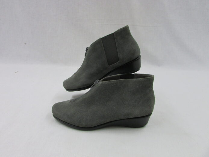 Aerosoles Stitch N Turn Ankle Boots Size 7 - Image 4