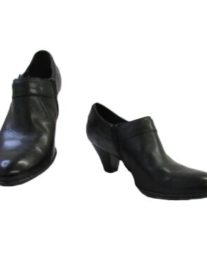 Born Shoe Boot Size 8.5