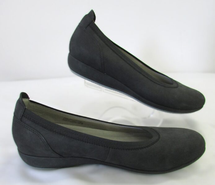 Dansko Comfort Shoes Size 10 - Image 4