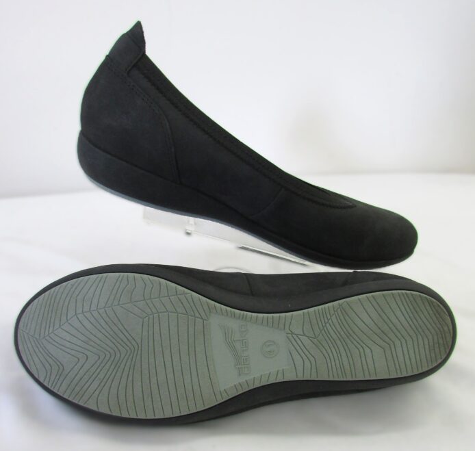 Dansko Comfort Shoes Size 10 - Image 5