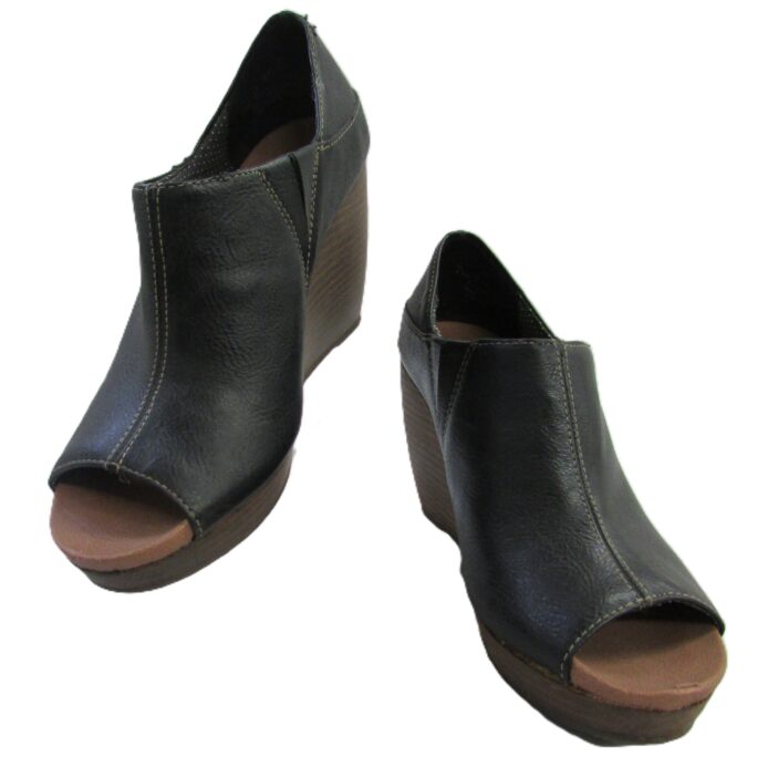 Dr. Scholls Wedge Heels Size 6.5