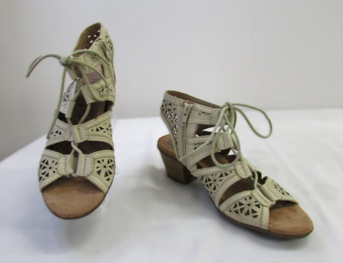 Earth Origins Comfort Sandal Size 8