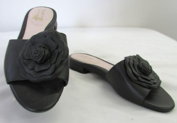Taryn by Taryn Rose Slip-On Flats Size 7.5