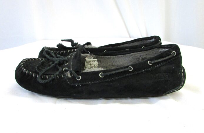 Ugg Australia Slip-on Comfort Size 8 - Image 4