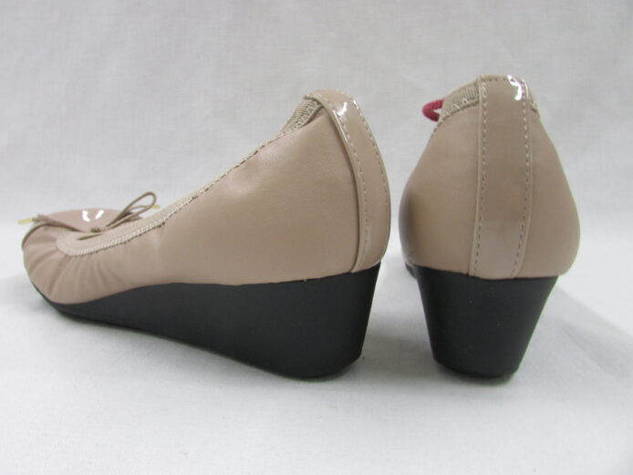 Dexflex Comfort, Wedge Heel Size 9.5 - Image 3
