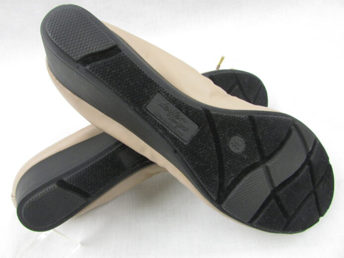Dexflex Comfort, Wedge Heel Size 9.5 - Image 5