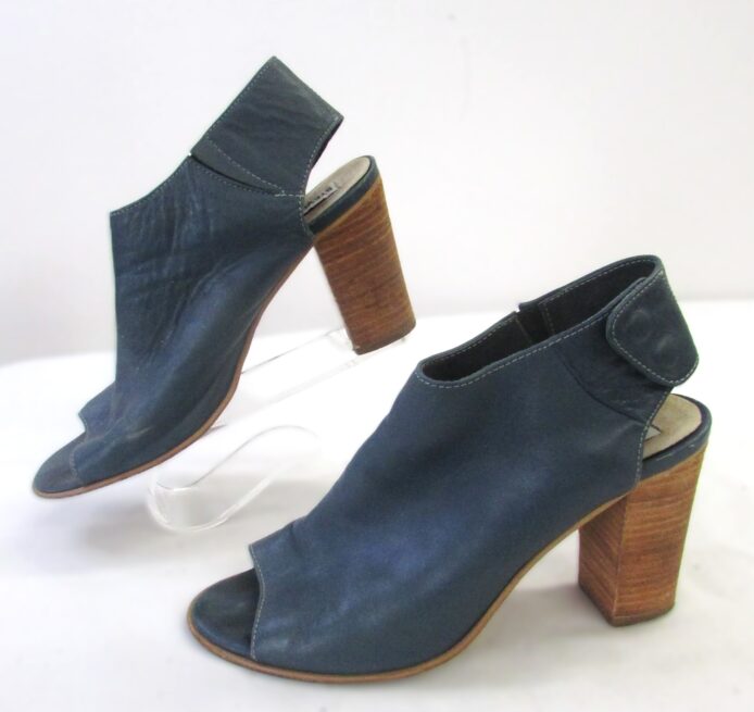 Steve Madden Women's Pale Blue Leather Open Toe Ankle Shoe Boot Size 7 - Image 3
