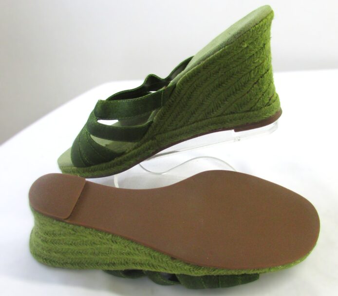 Liz Claiborne Villager Women's Green Slip-On Strappy Wedge Heel Size 7.5 - Image 4