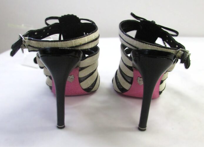 Betsey Johnson Strappy Heels Size 6 - Image 6