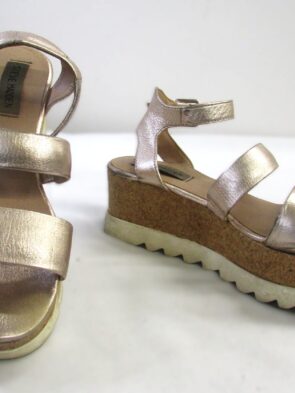 Steve Madden Strappy Rose Gold Wedge Sandal Size 6