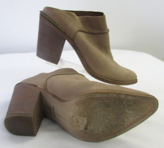 Dolce Vita Nude Suede Slip-On Mules Size 9 - Image 5