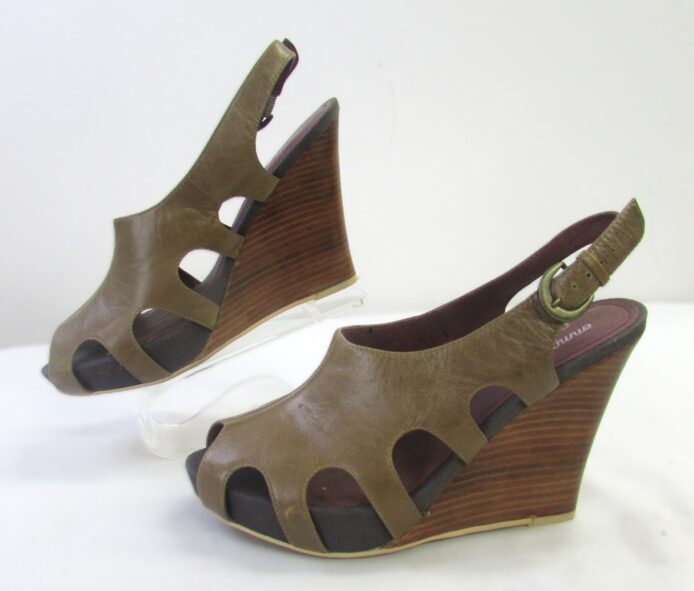 Emma Pink Women's Taupe Genuine Leather Wedge Sandal Size 8.5 - Image 3