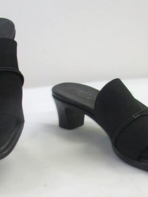 Munro American Women's Black Micro Fabric Mules Size 8