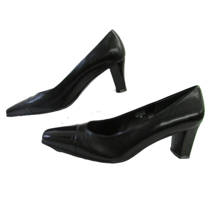 Etienne Aigner Vintage Pumps Size 9.5 - Image 3