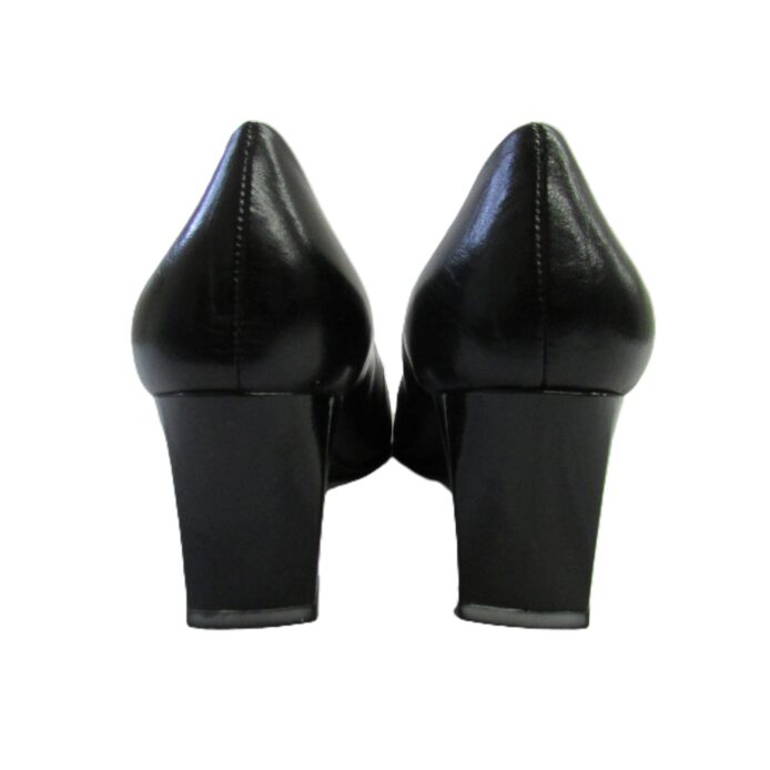 Etienne Aigner Vintage Pumps Size 9.5 - Image 6