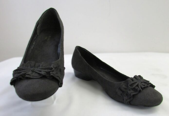 Studio Works Flats Size 11
