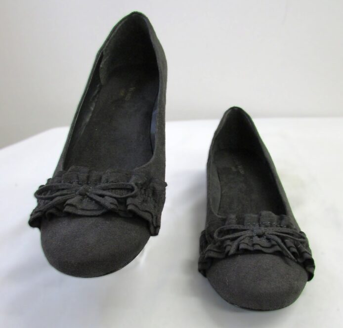 Studio Works Flats Size 11 - Image 2