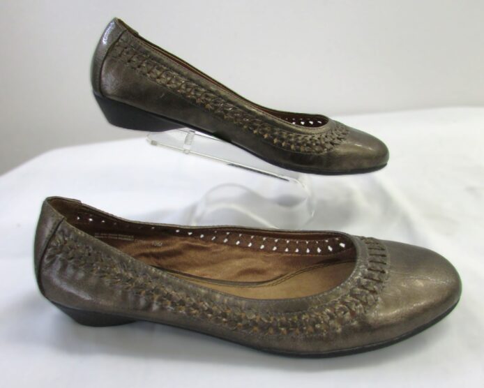 Life Stride Flats Size 10 - Image 4