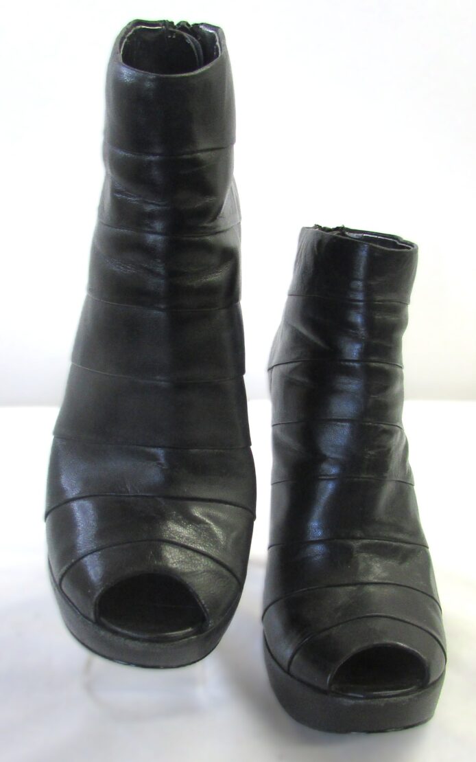 Charles by Charles David Black Leather Peep-toe Ankle Boots Size 6.5 - Image 2